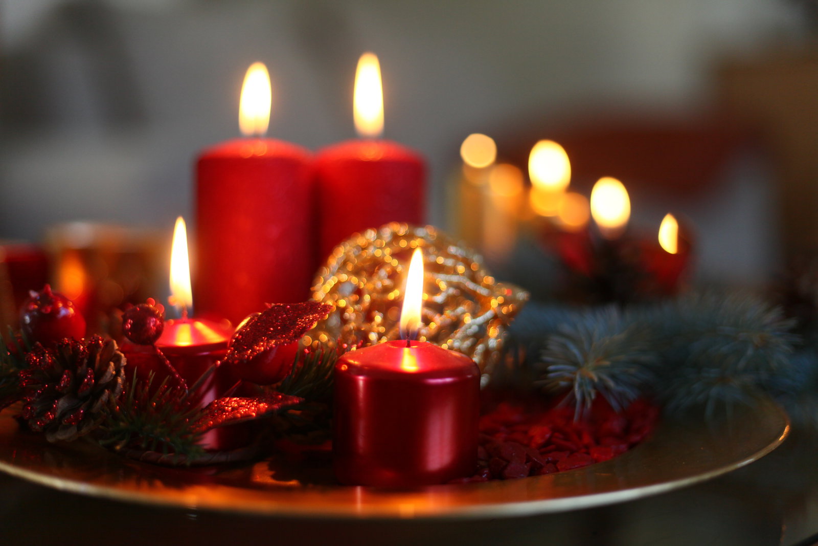 Pillar candles Svati® wholesale — multiple colours and sizes for retail